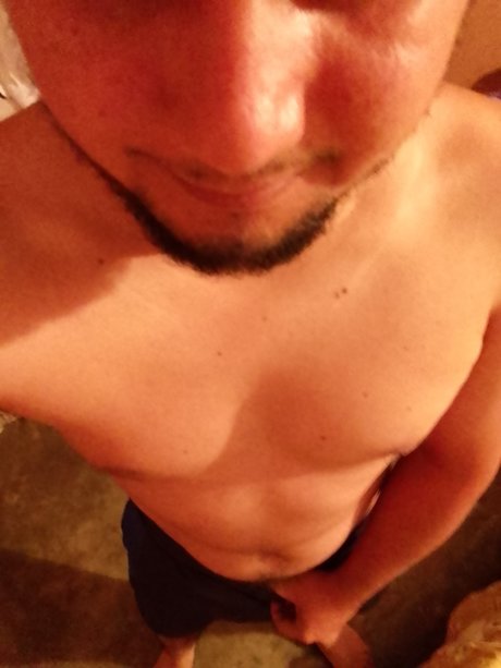 Yorel Ell model nude pictures