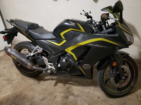 The Lady Black top star images