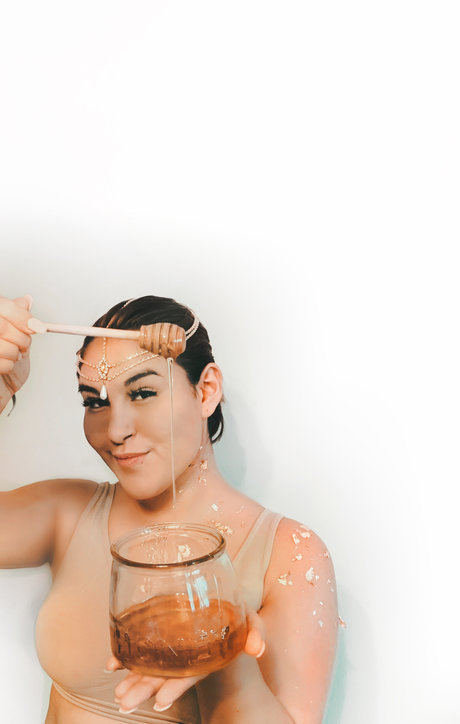 Honeydripxx nude model picture