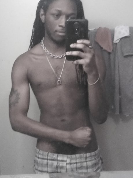 Secret syn nude model images