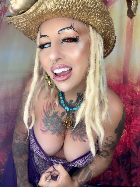 XZanthia amp amp FRIENDS sex model photo