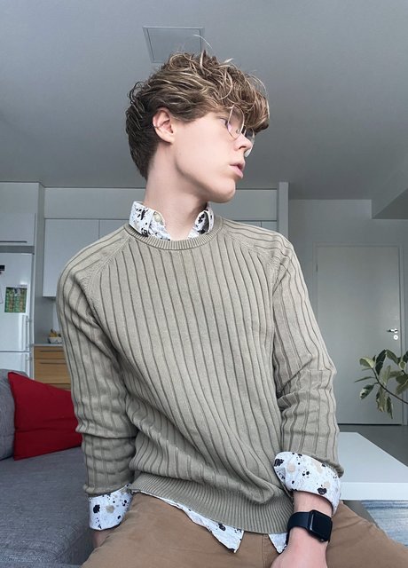 King Charming exclusive actress pictures