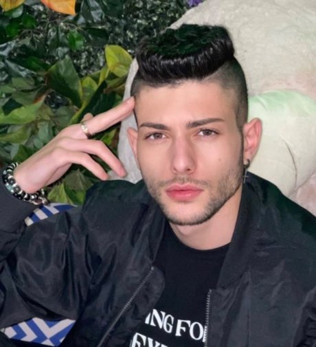 STAN naked pornstar images