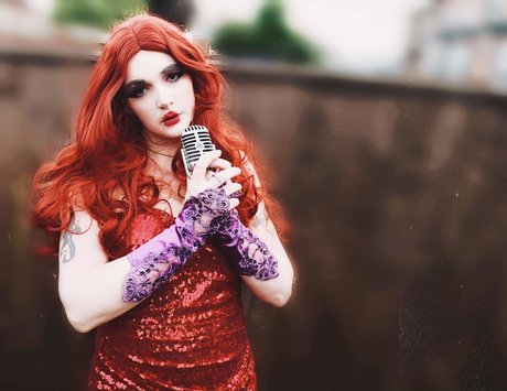 The Countess model best pics