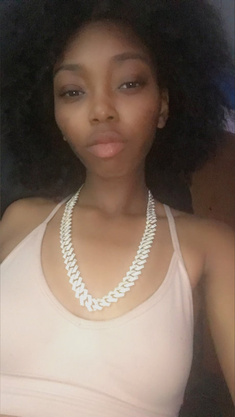 Taymoney beautiful actress images