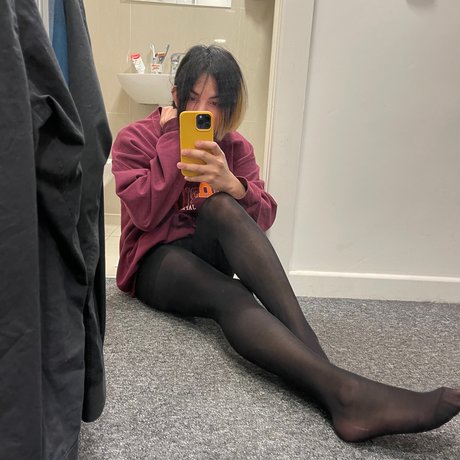 Yowu hot actress img