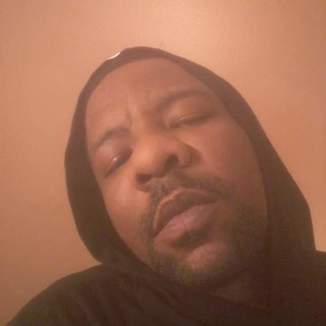 YungKeyzieCSE erotic pornstar archive