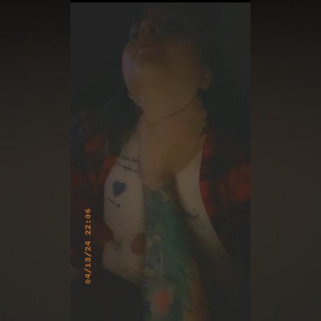 Nikki With The Wet Wet hot model photos