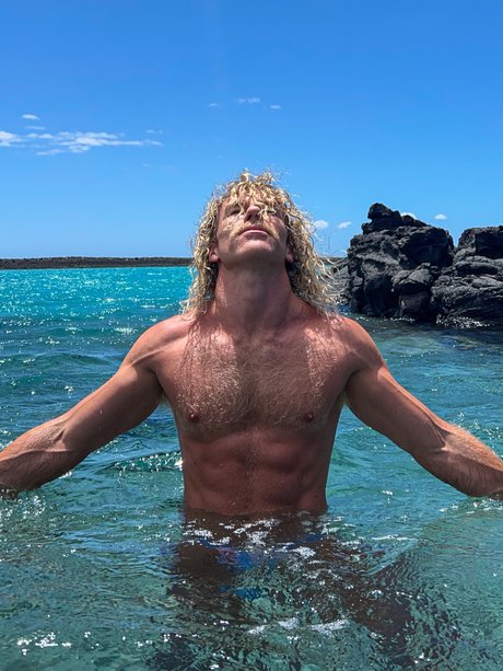 ModelDWChase model nude photos