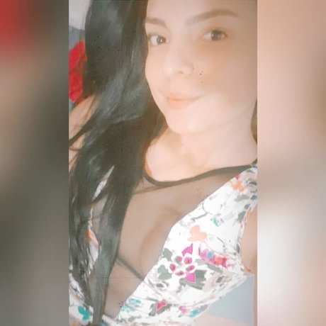 Yuyi nudes star image