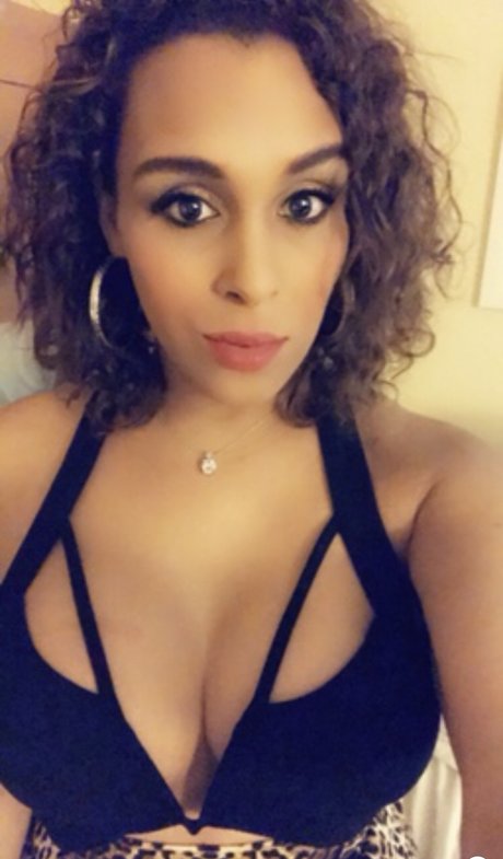 Vanessa Darling hot star img