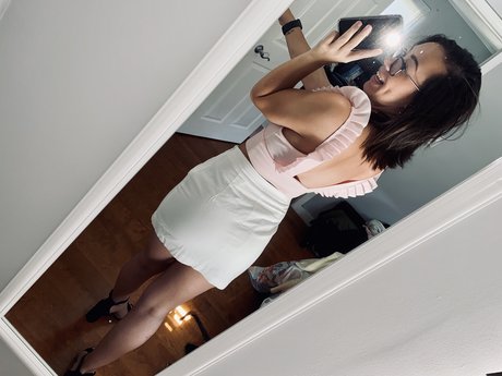 Trix Gains sexy model archive