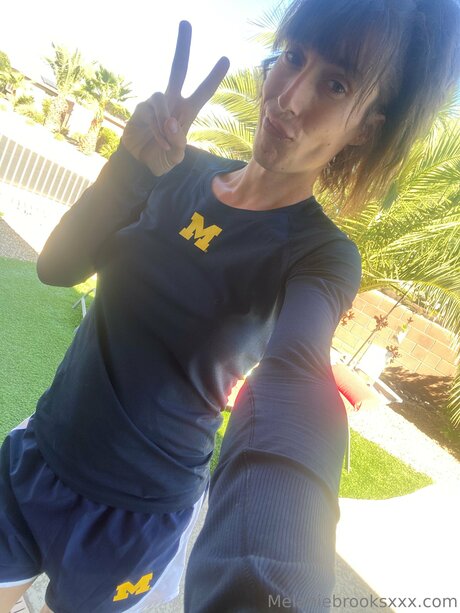 MelanieBrooks top star galleries