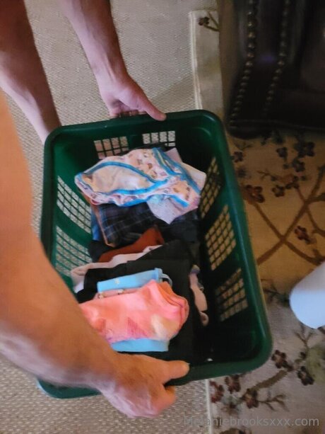 MelanieBrooks model nudes images