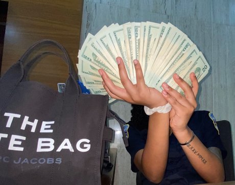 TS KALEAH actress photo