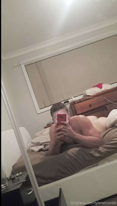 Tyler Wilson exclusive actress image