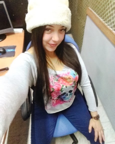 yeiza music model top picture