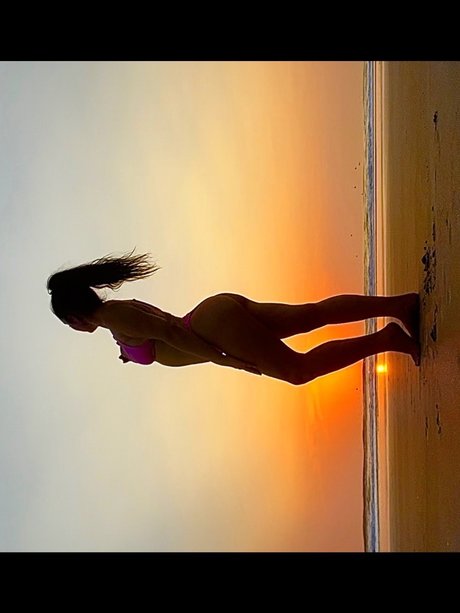 _V A N E S S A_ model naked image