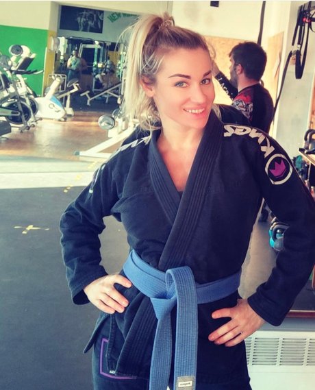 Pamela Queen hot model photos