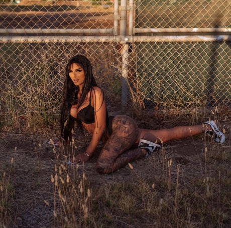 Montana Daniel exclusive model photos