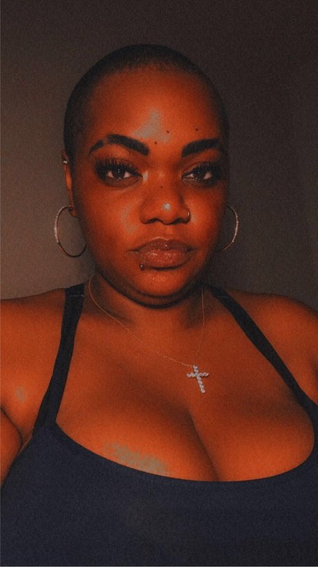 Queen Chay pretty star archive