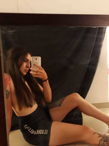 Dayana GG_ naked actress archive