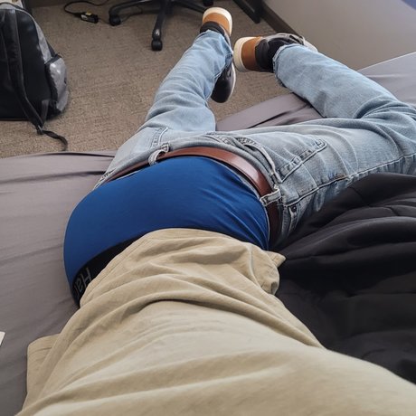 Farter Tom top actress photo