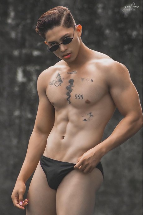 FIOC_ model nude photos