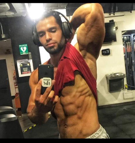 Oscar Perez pornstar pics