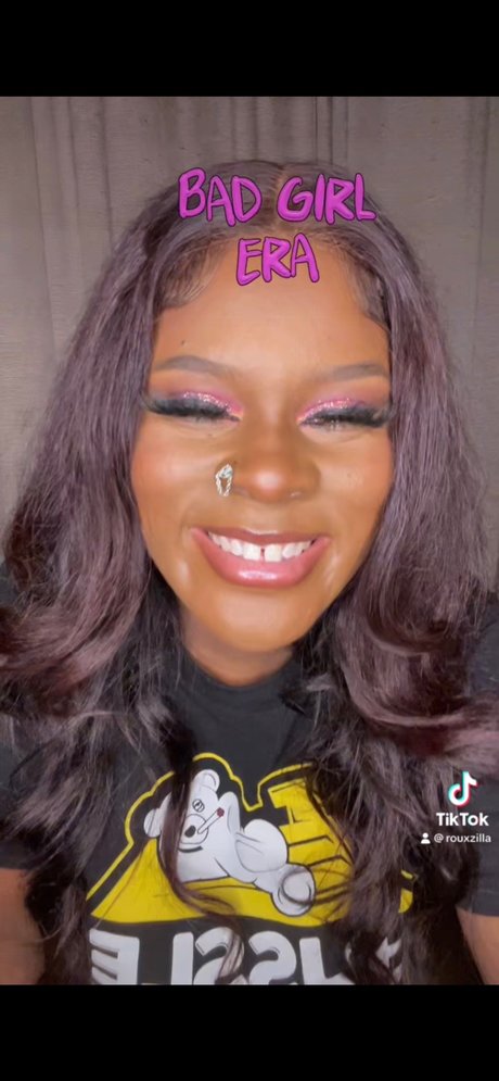 Lady Ru hd star pics