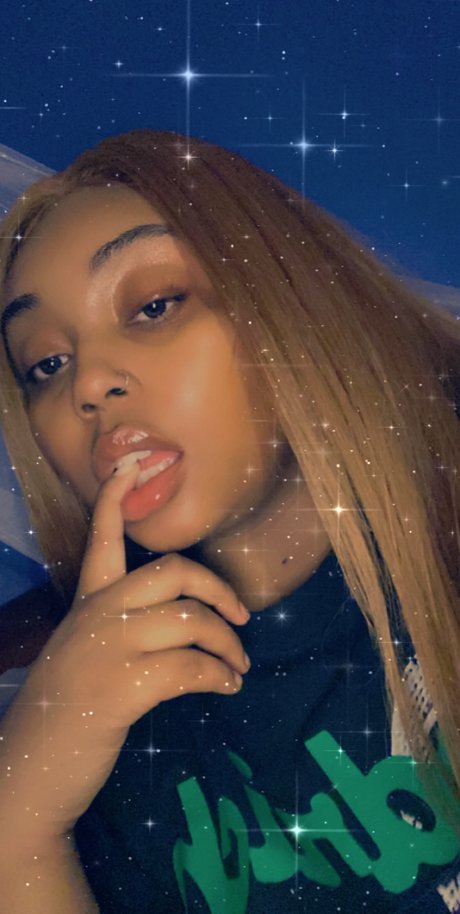 stepdaughter onlyfans erotic picture