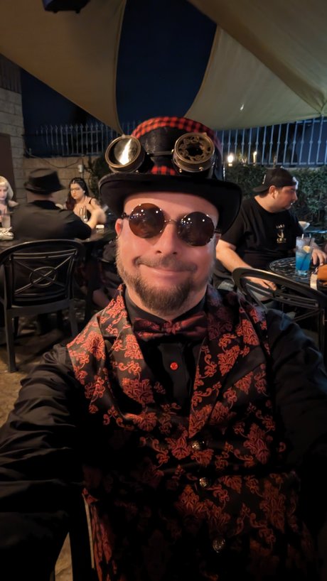 SomeOneElse naked pornstar img