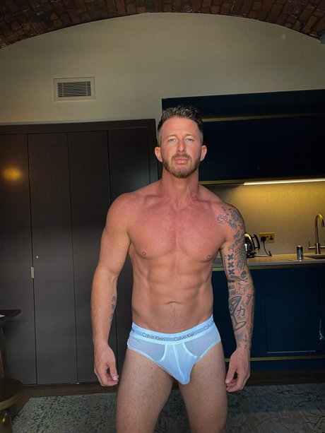 Slates_ model naked pic