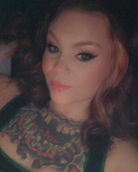 Lydia Adams star sexy photos