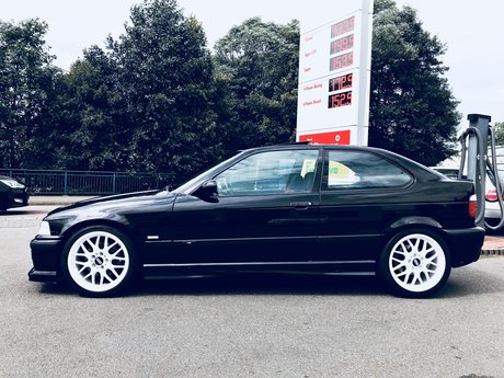 Manu1984 model high quality image