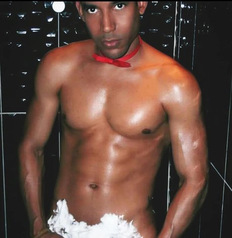 Amoremorenito pornstar naked pic