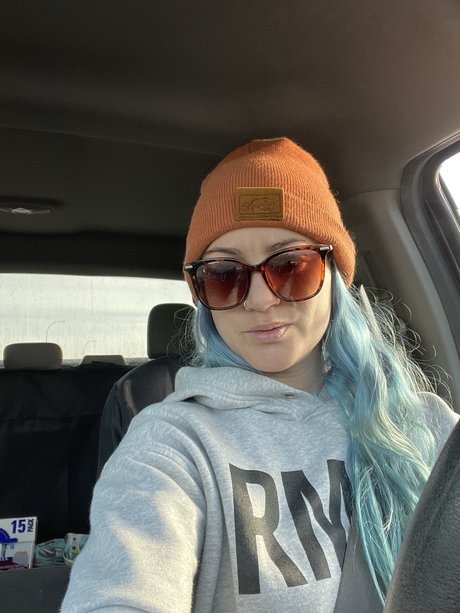 Horny Hippy pornstar adult pictures