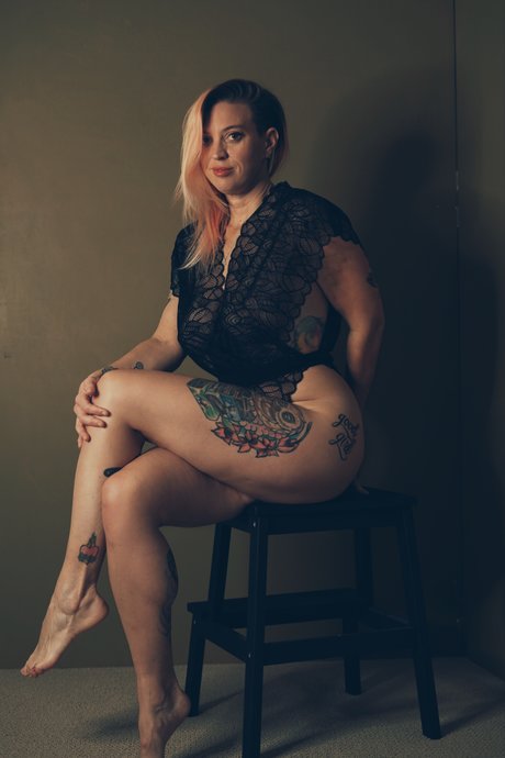 Lorelei Autumn star naked picture