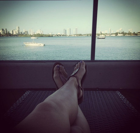 Izzy Valentine naked pornstar archive