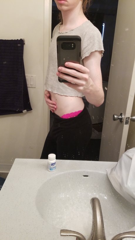 Femboy Cola adult actress image