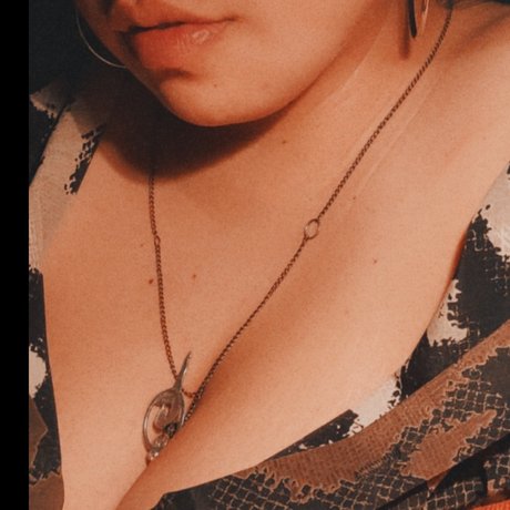 Strawberry Wine pornstar erotic photos