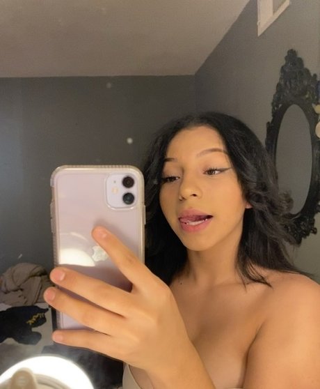 REMY pornographic model photo