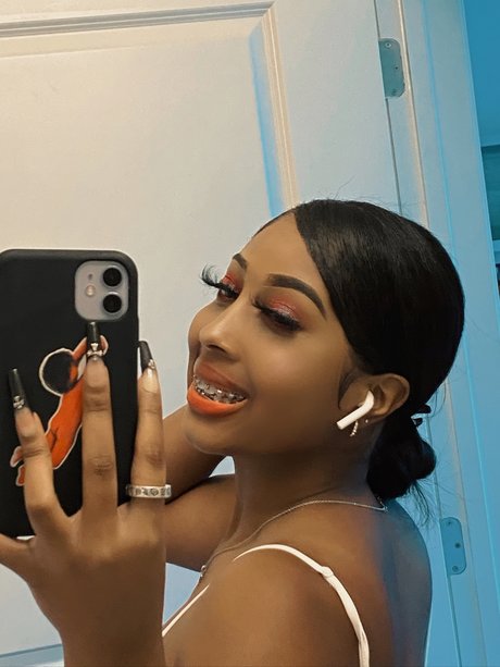 Jai Kuro pornstar hd img