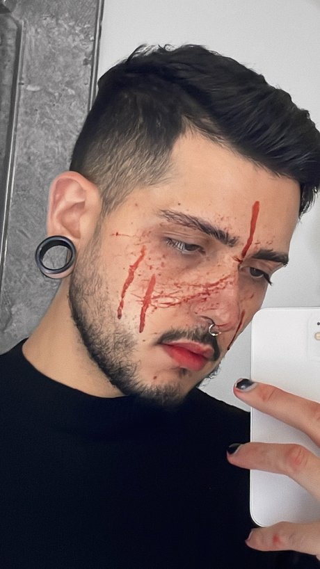 isaiah nude pornstar pics