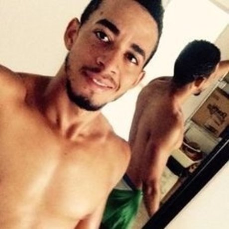 oscar peter model top images