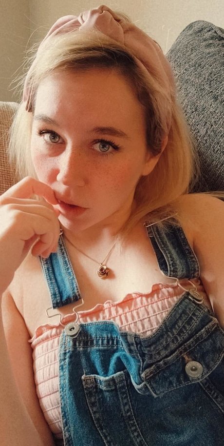 PersephonesPeach nice pornstar galleries