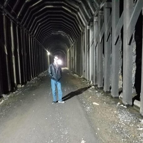 James Bach model nice photos