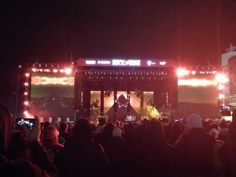 Woodpaecker sexy pornstar photo