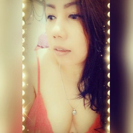 Windy haryanti star beautiful photo