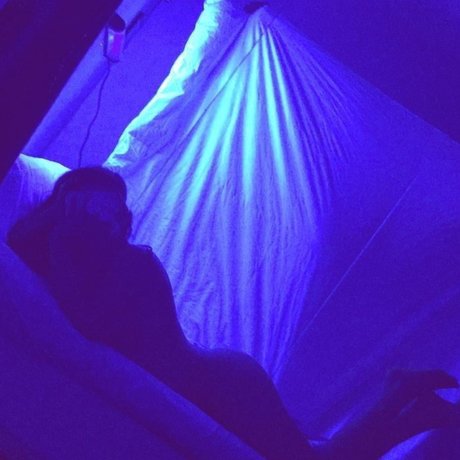 Lola Kor nudes star archive